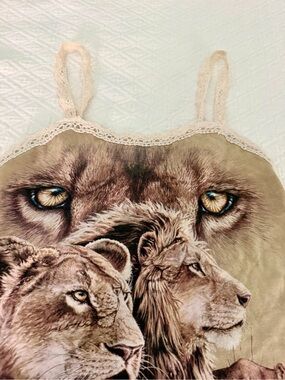 LF Lion Graphic Lace-Trim Camisole in Cream and Brown